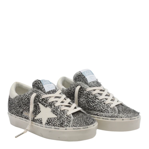 Sneakers nere