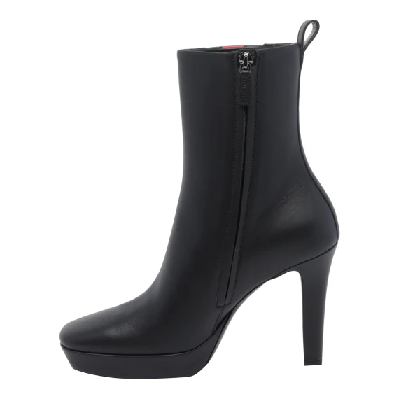 Galleria black ankle boots Gucci