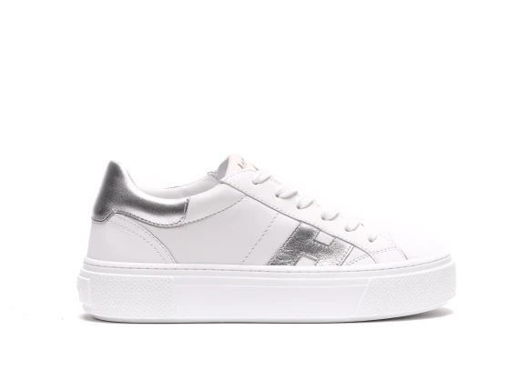 Sneakers White