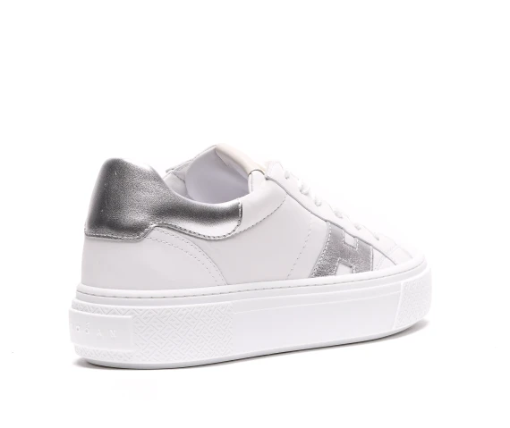 Sneakers White