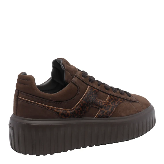 Sneakers Brown