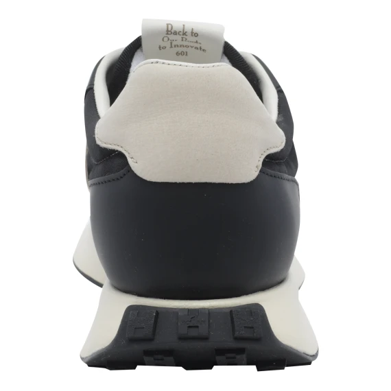 H601 Sneakers