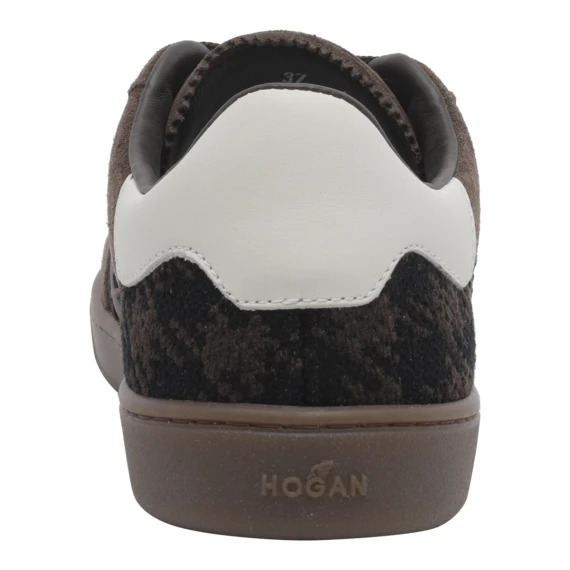 Sneakers Brown