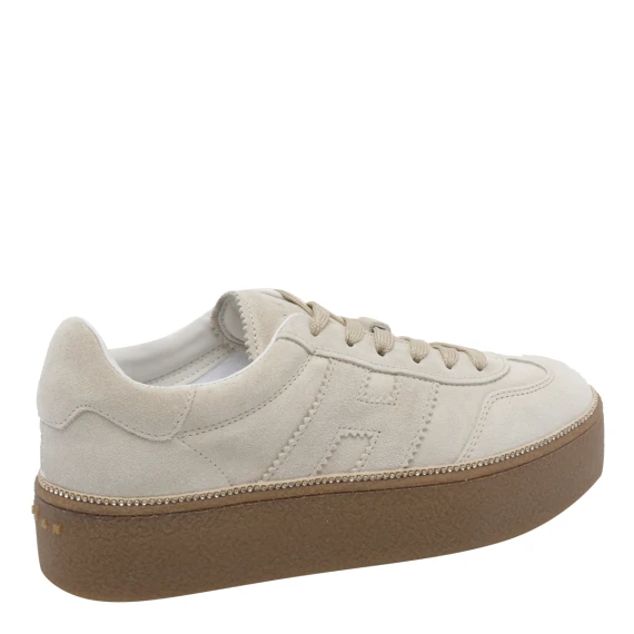 H722 Sneakers