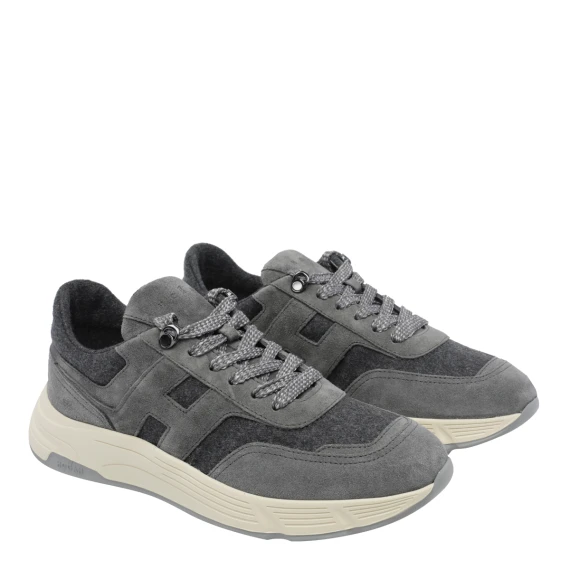 Hyperlight Sneakers