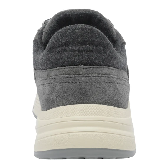 Hyperlight Sneakers