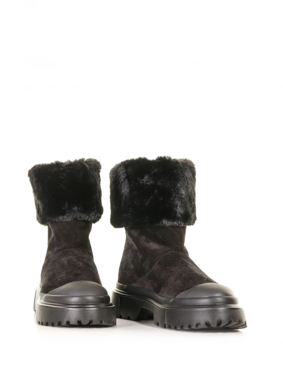 H619 ankle boot in faux fur