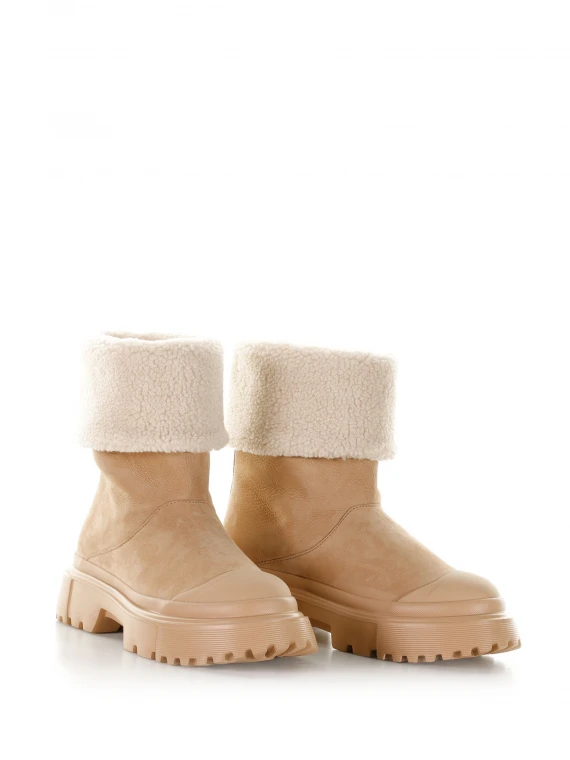H619 ankle boot with faux fur