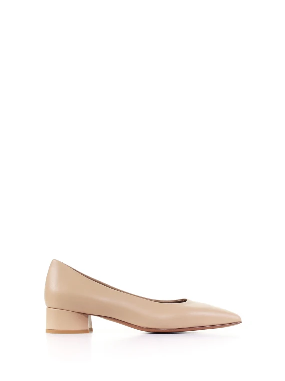 With Heel