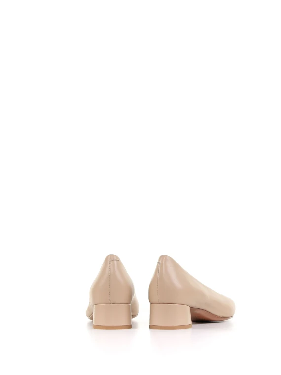 With Heel