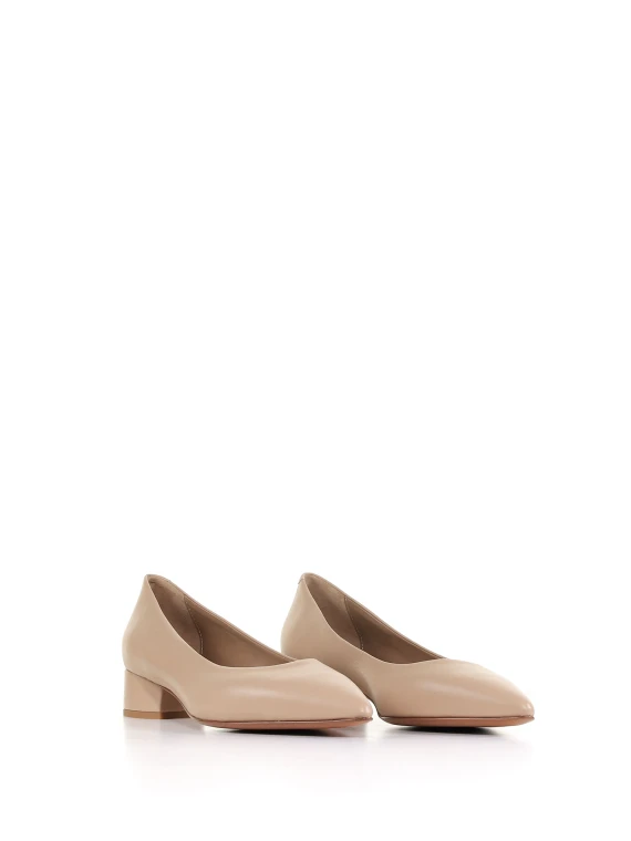 With Heel