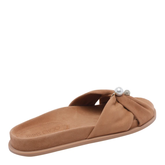Sandali Brown