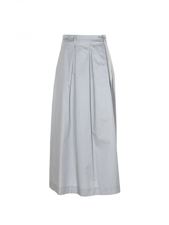 Long wide skirt with pleats