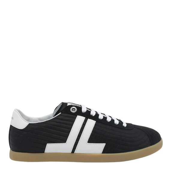 Sneakers nere