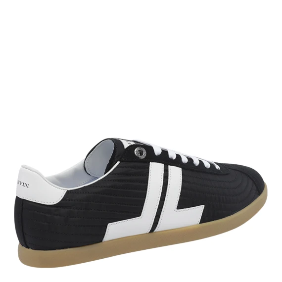 Sneakers nere
