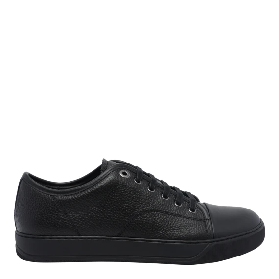 Black Sneakers