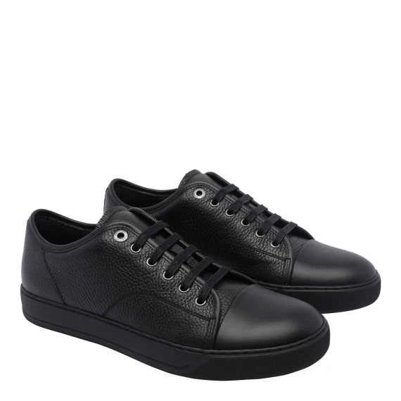 Black Sneakers