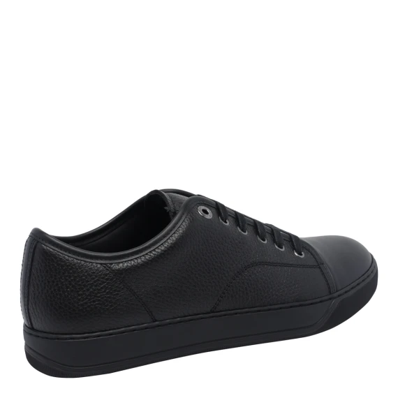 Black Sneakers