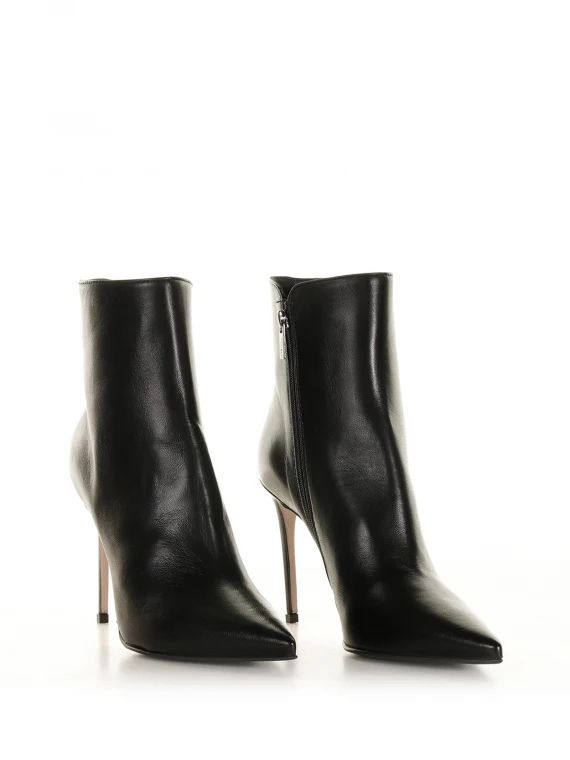 Eva ankle boot in black nappa