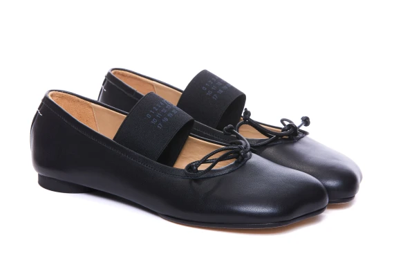 Flat shoes Black