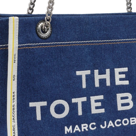 the medium tote