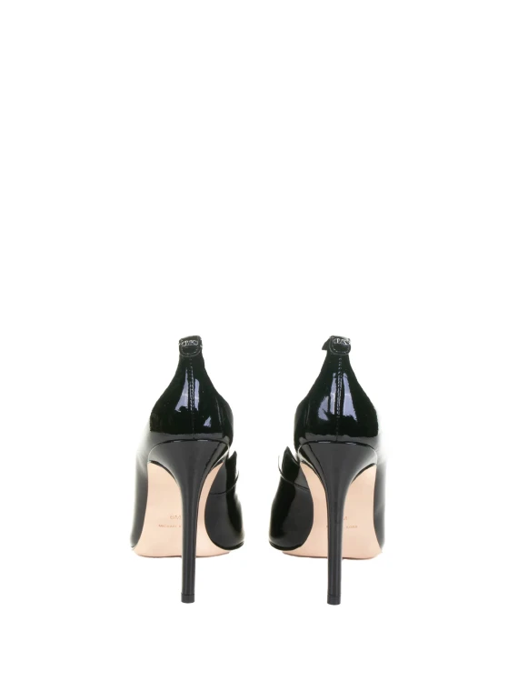 Elyse décolleté in shiny black leather