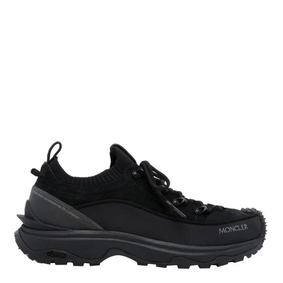 Sneakers nere
