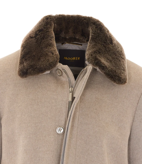 Simmons beige coat Moorer