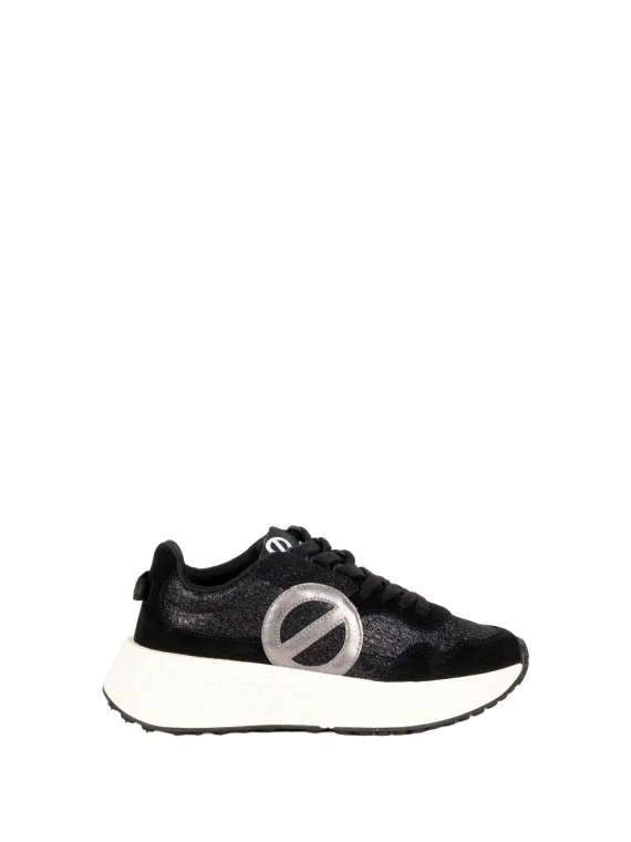 Sneakers NO NAME