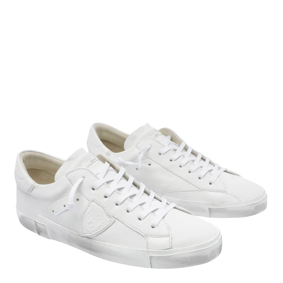 Sneakers White