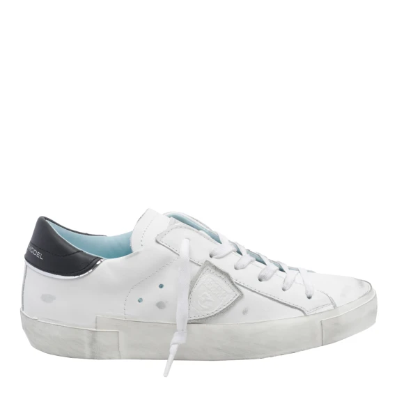 Sneakers White