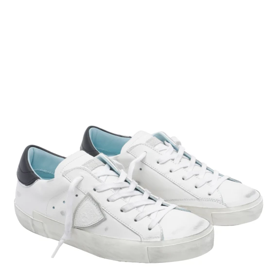 Sneakers White
