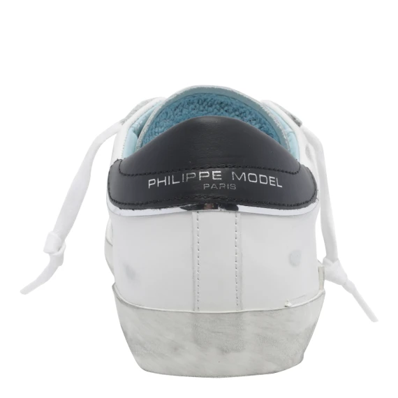 Sneakers White