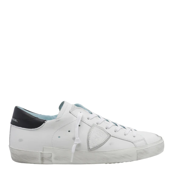 Sneakers White