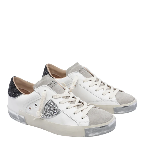 Sneakers White