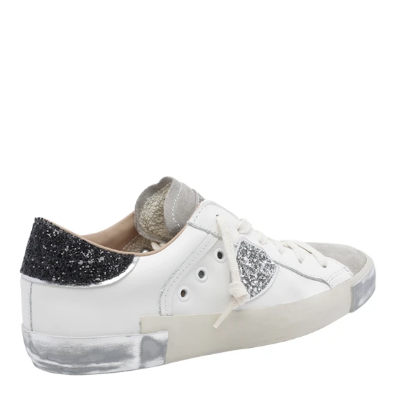 Sneakers White
