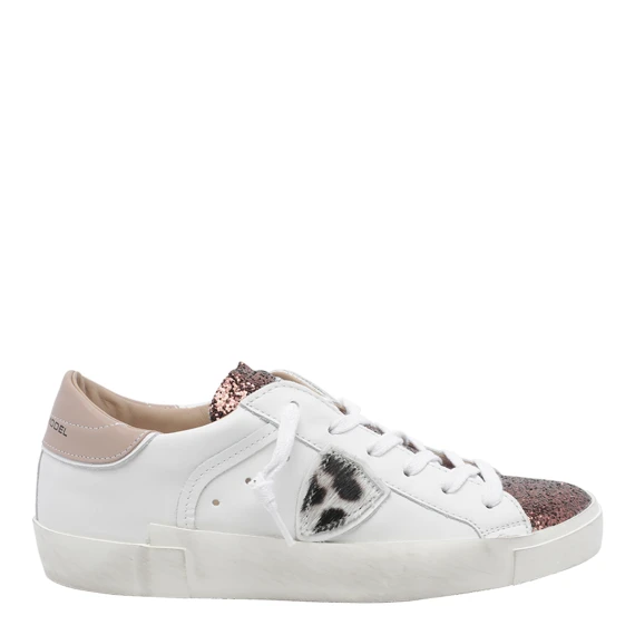 Sneakers White