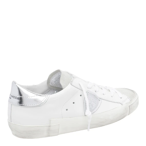 Sneakers White