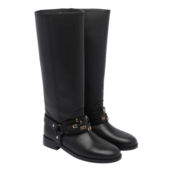 Black boots