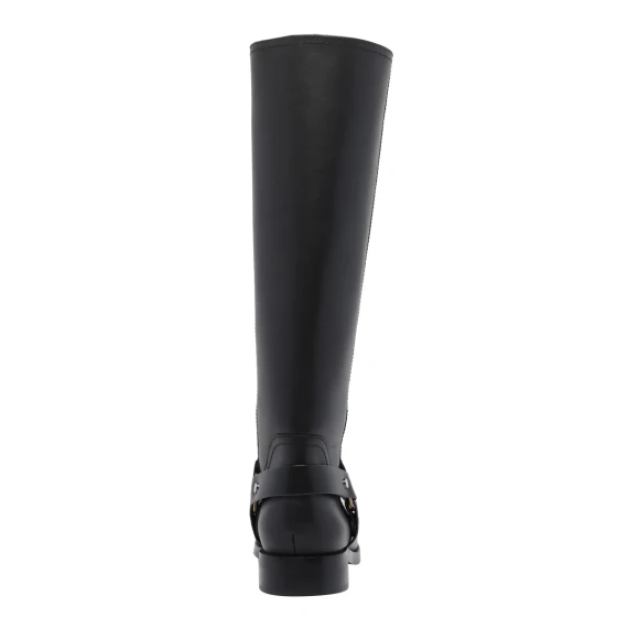 Black boots