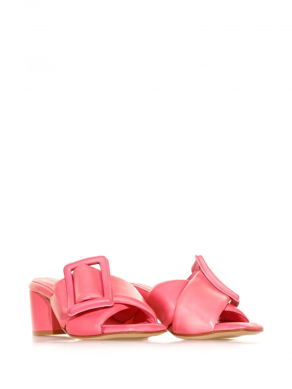 Nappa slipper with heel and buckle