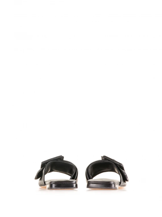 Nappa slipper with buckle