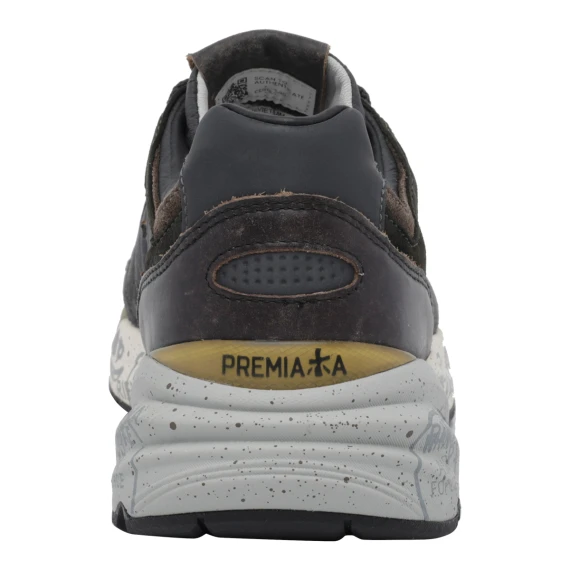 Mase Sneakers