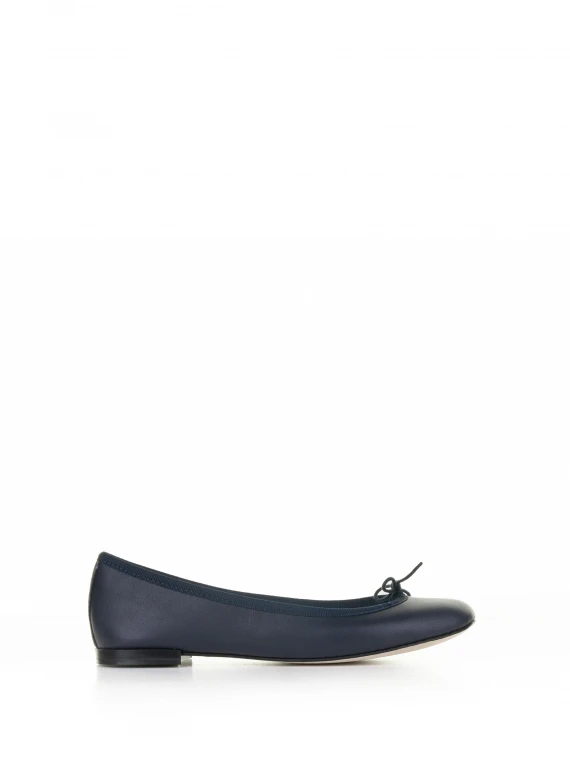 Navy blue leather ballet flat