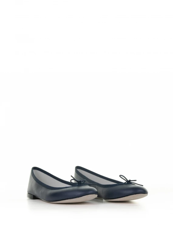 Navy blue leather ballet flat