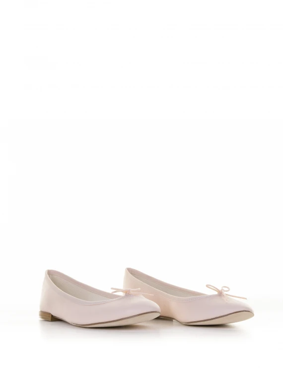 Light pink leather ballet flat