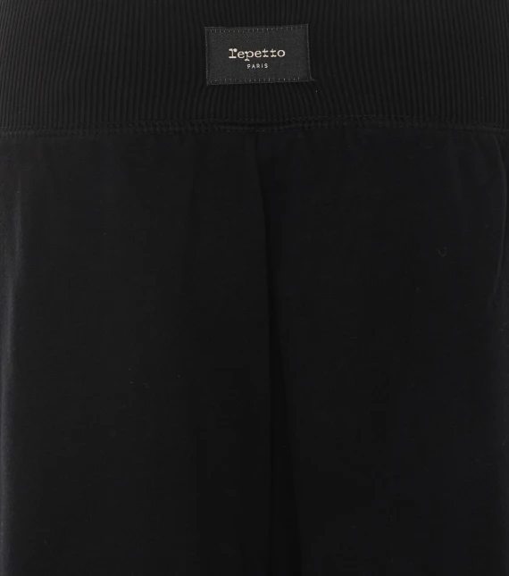 Pantaloni neri