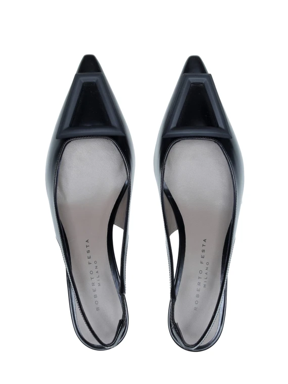 Décolleté slingback nero in pelle con fibbia