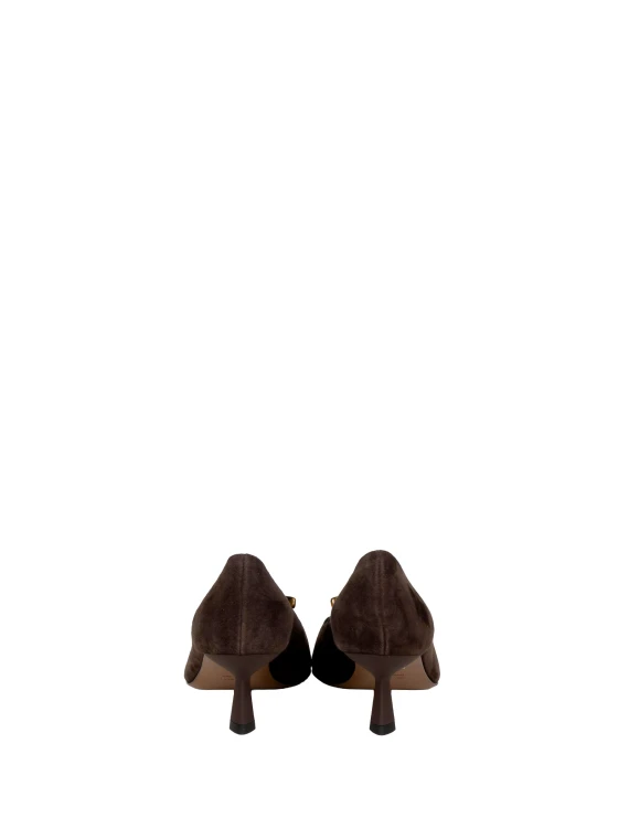 With Heel
