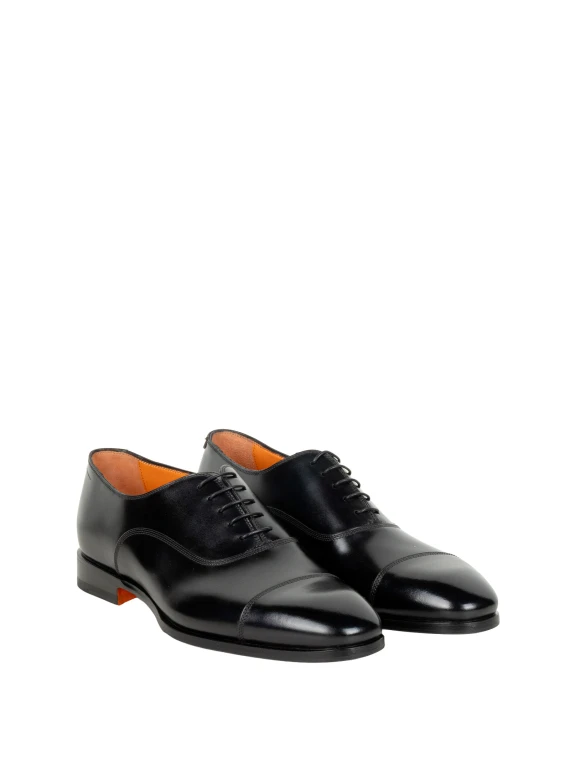 Flat shoes